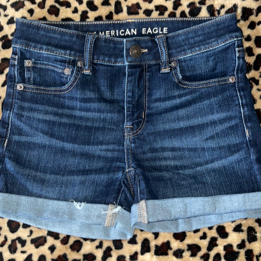 jean shorts, size 2, dark blue